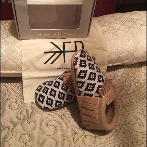 Freshly Picked 💯 authentic new with tags moccasin - Picture 5 of 7